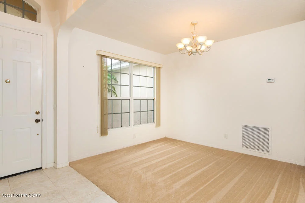 Photo of 1450 Whitman Drive