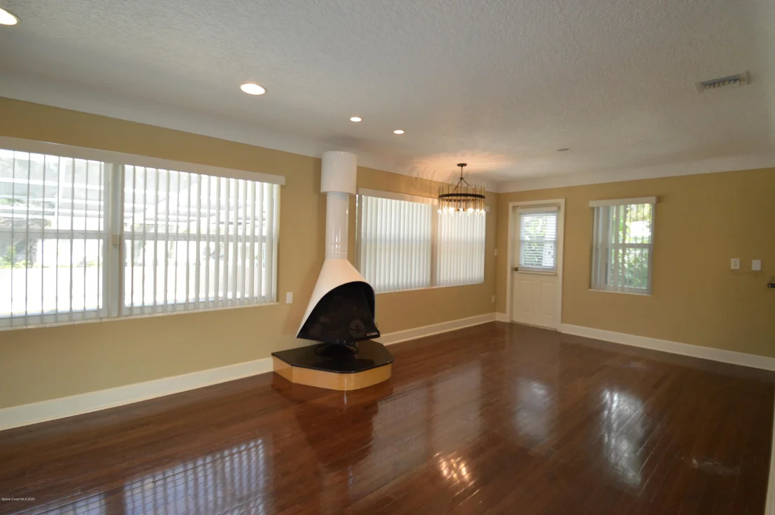 Photo of 320 Par Avenue