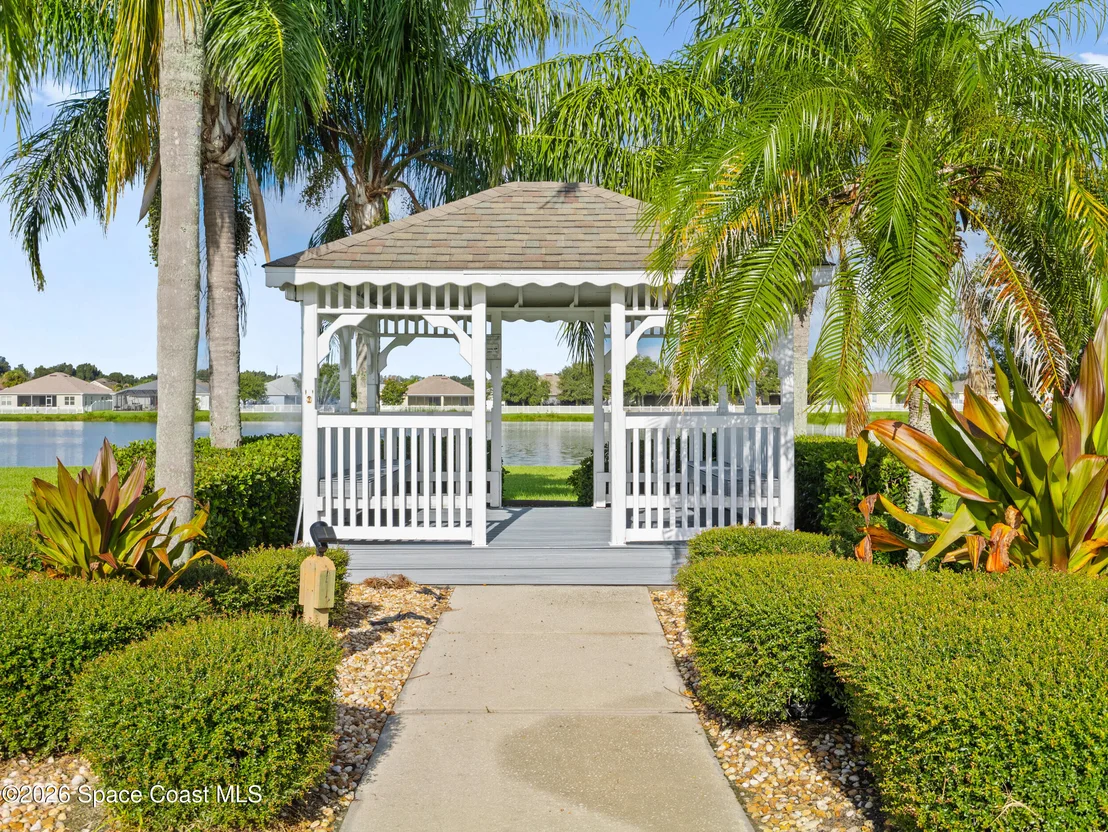 Photo of 1401 Bridgeport Circle