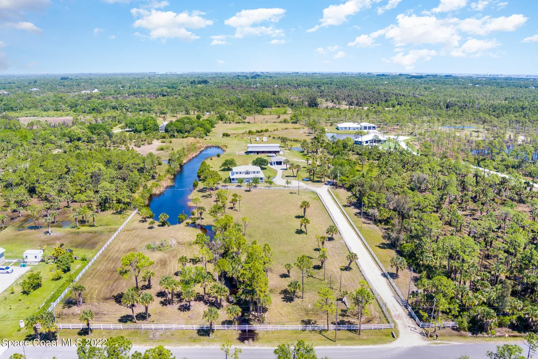 Photo of 1780 Benjamin Road