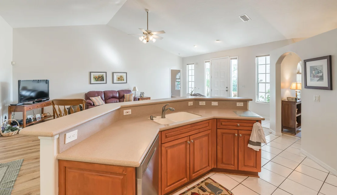Photo of 973 Somerset Lane