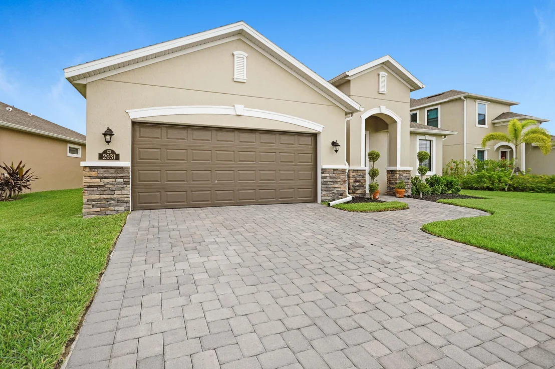 Photo of 2931 Casterton Drive