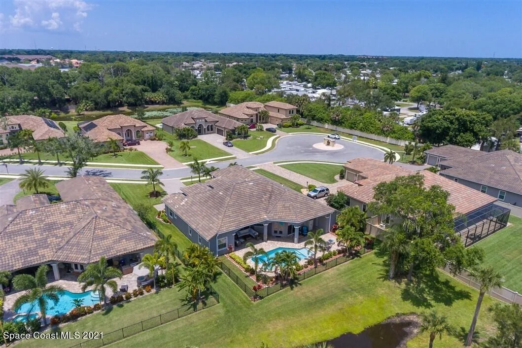 Photo of 823 Lorenza Place