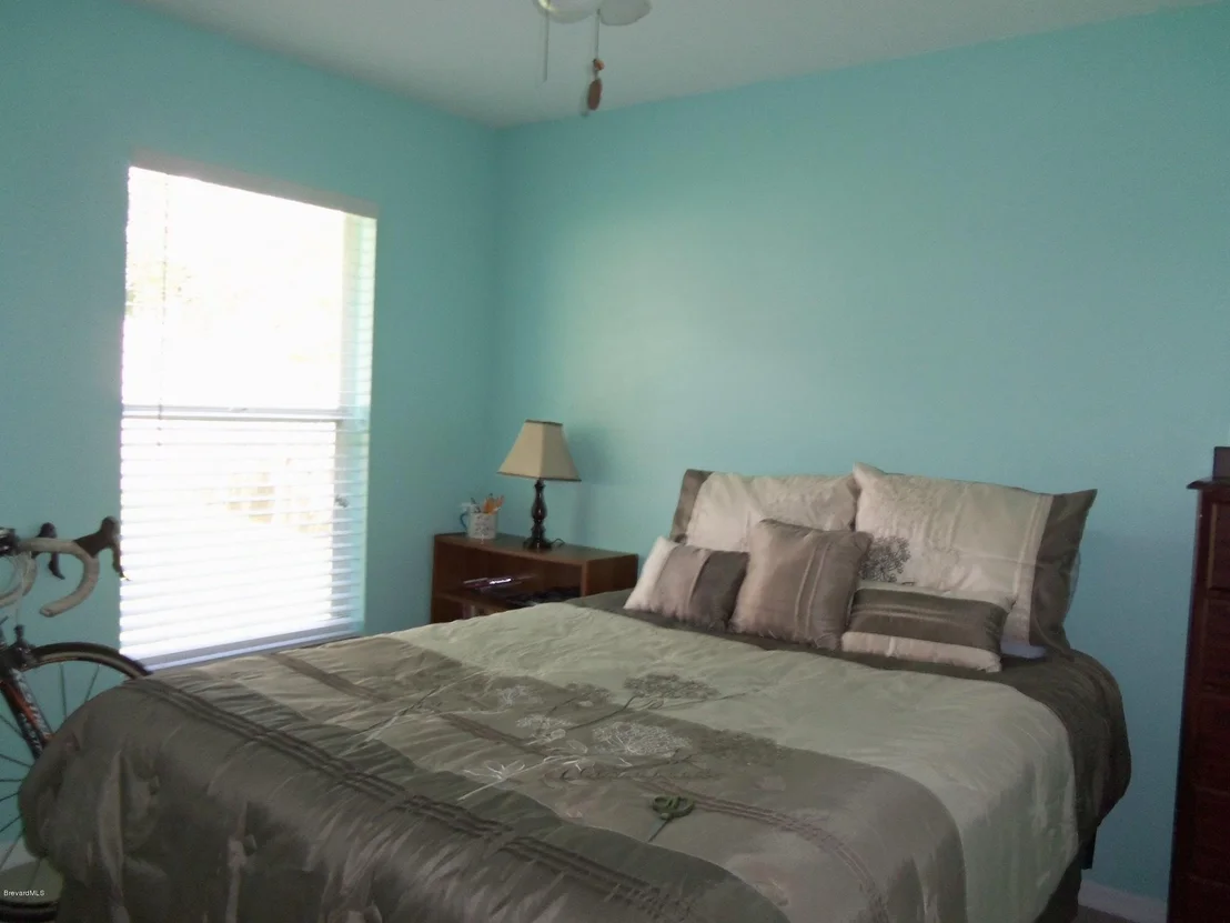 Photo of 975 Pelican Lane