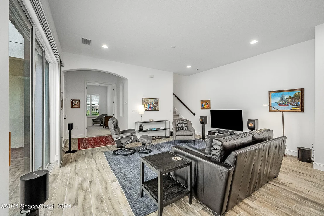 Photo of 8536 Lyside Drive