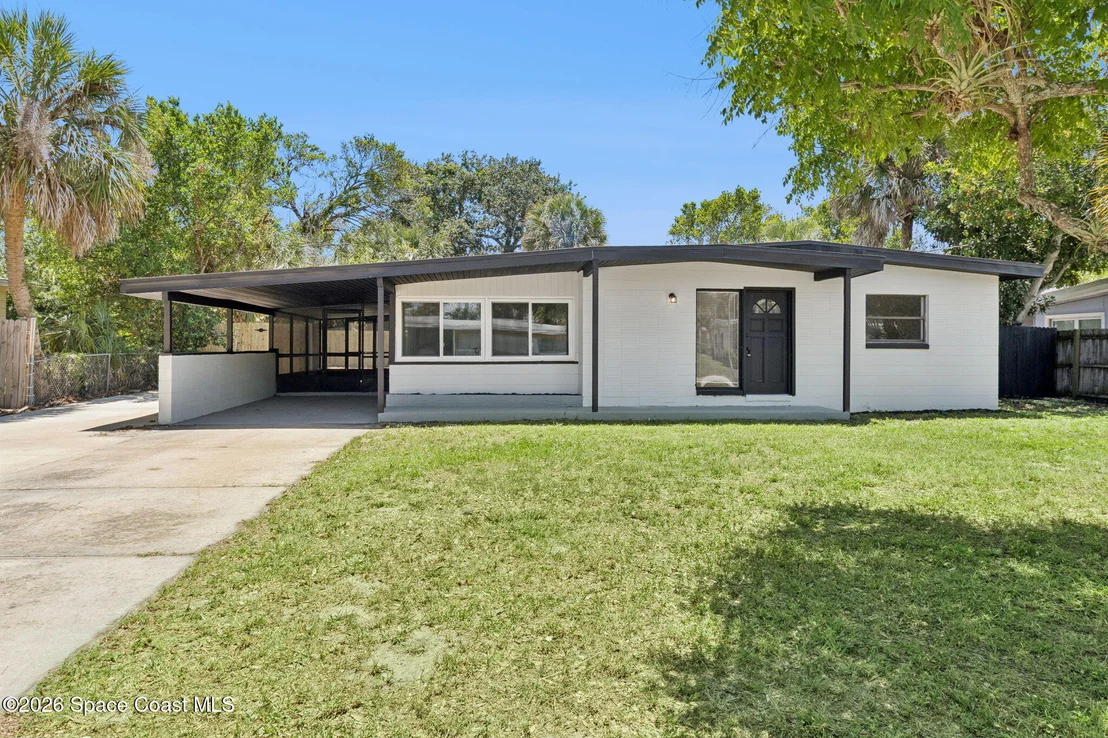 Photo of 1465 Hillcrest Drive