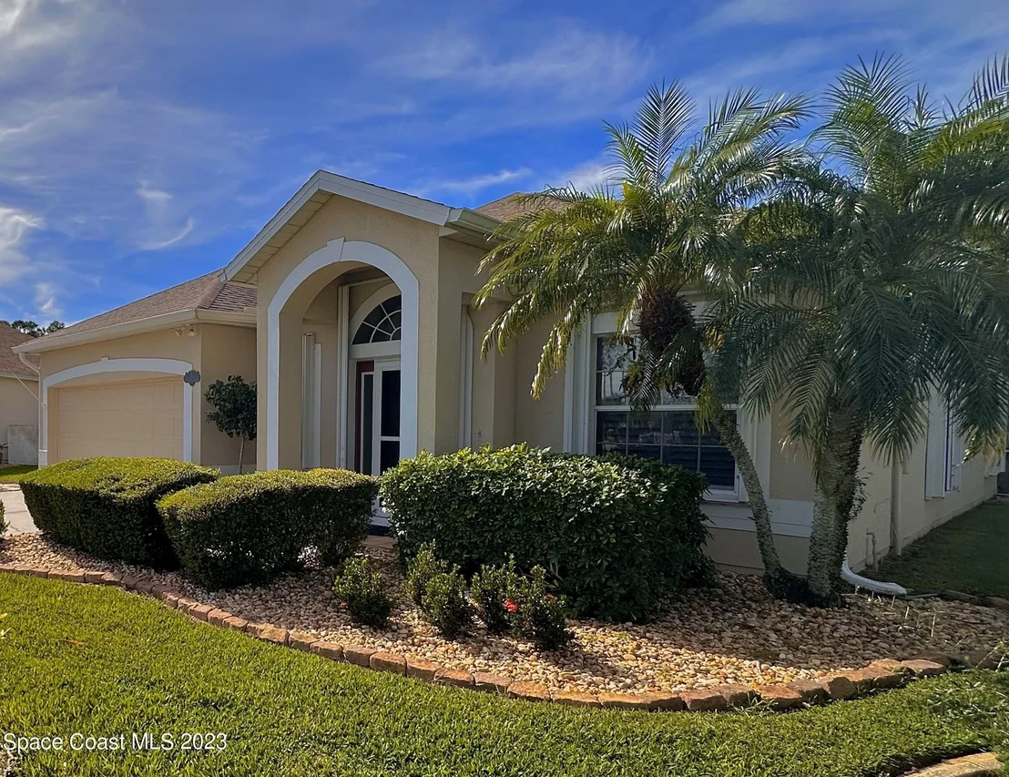 Photo of 910 Misty Creek Drive