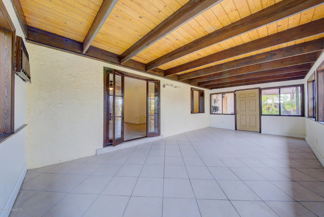 Photo of 356 Dorset Drive