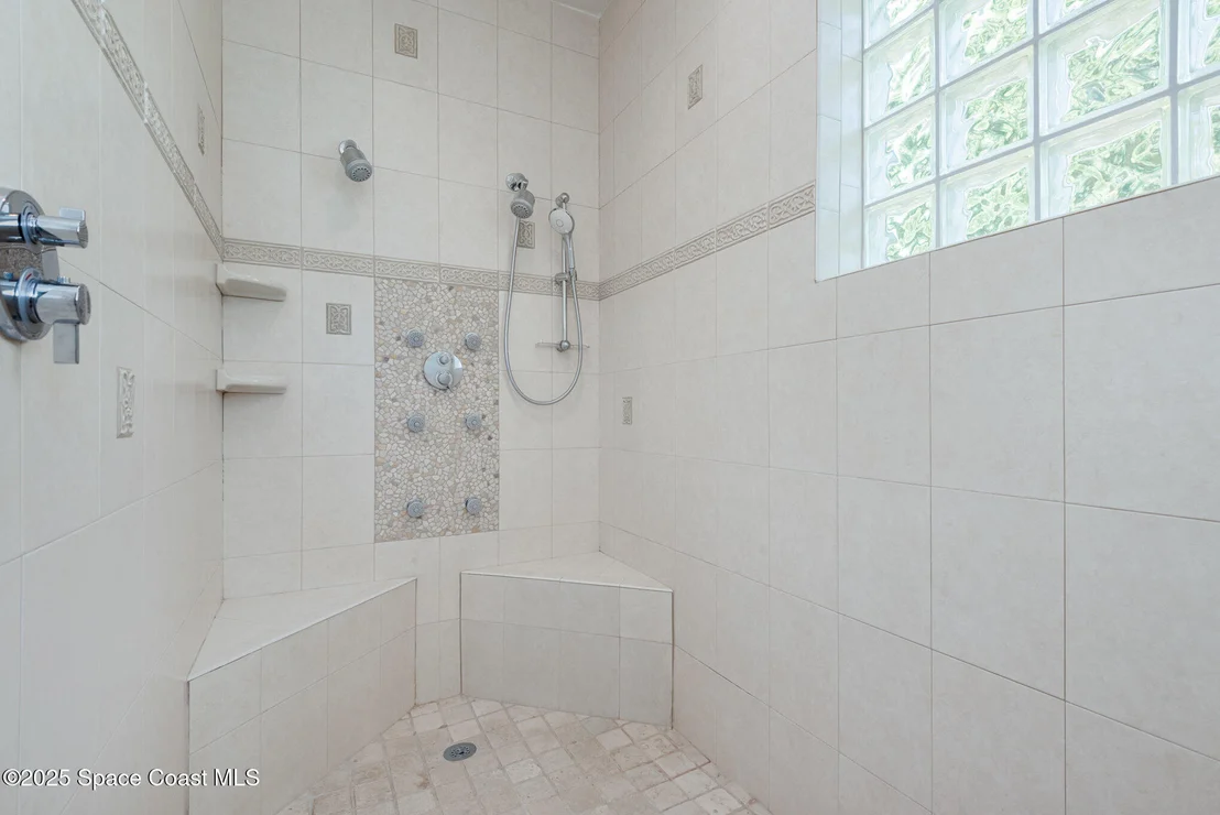 Photo of 2423 Woodfield Circle