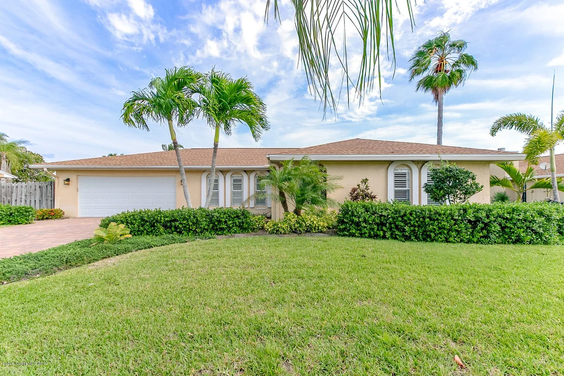 Photo of 140 Sand Dollar Road