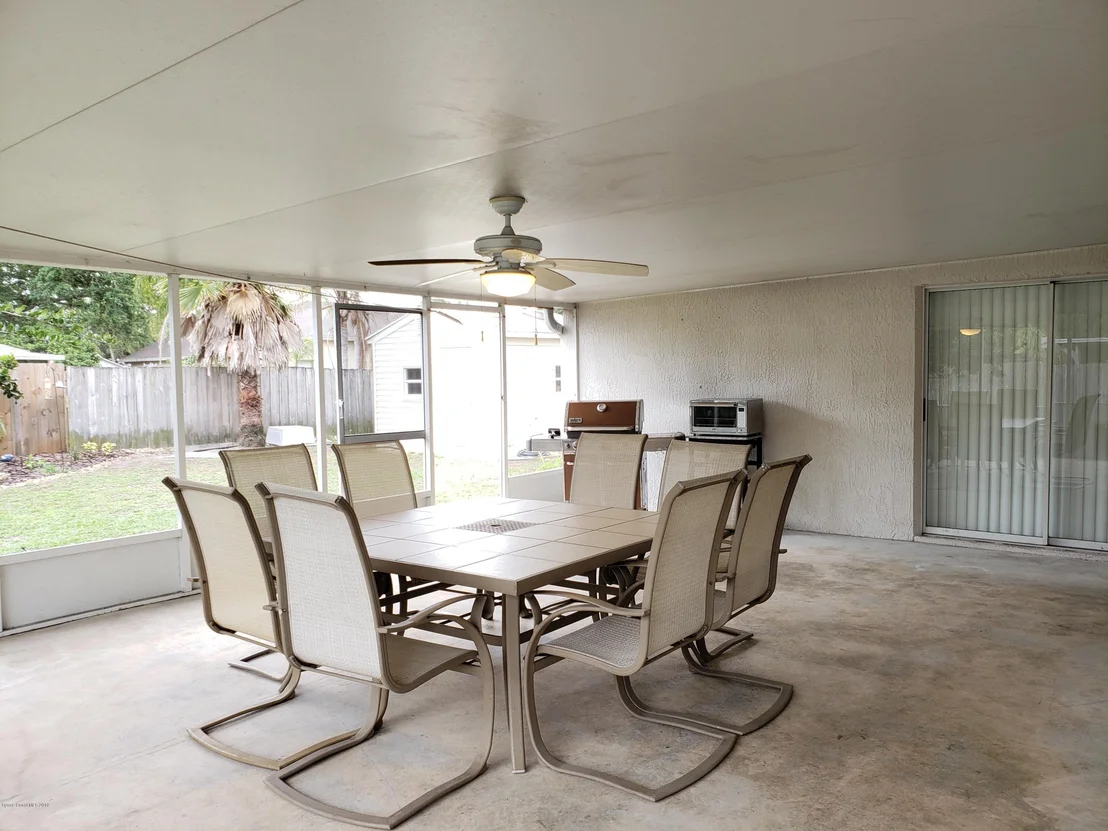 Photo of 6145 Adina Road