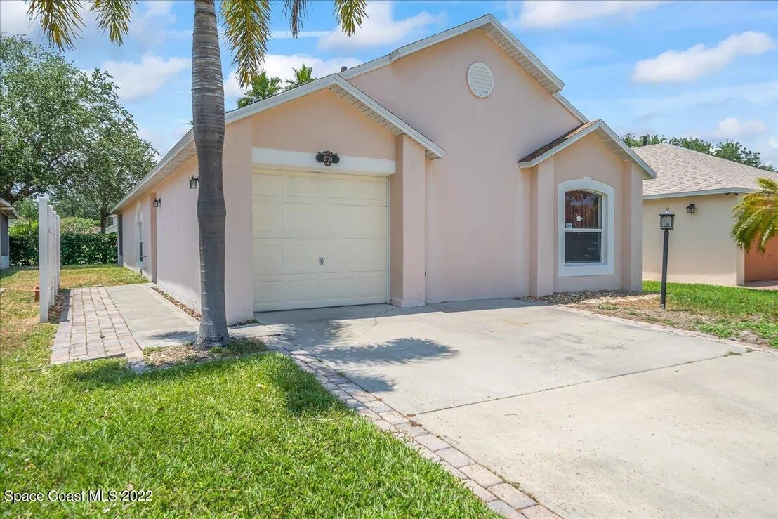 Photo of 2728 Maderia Circle