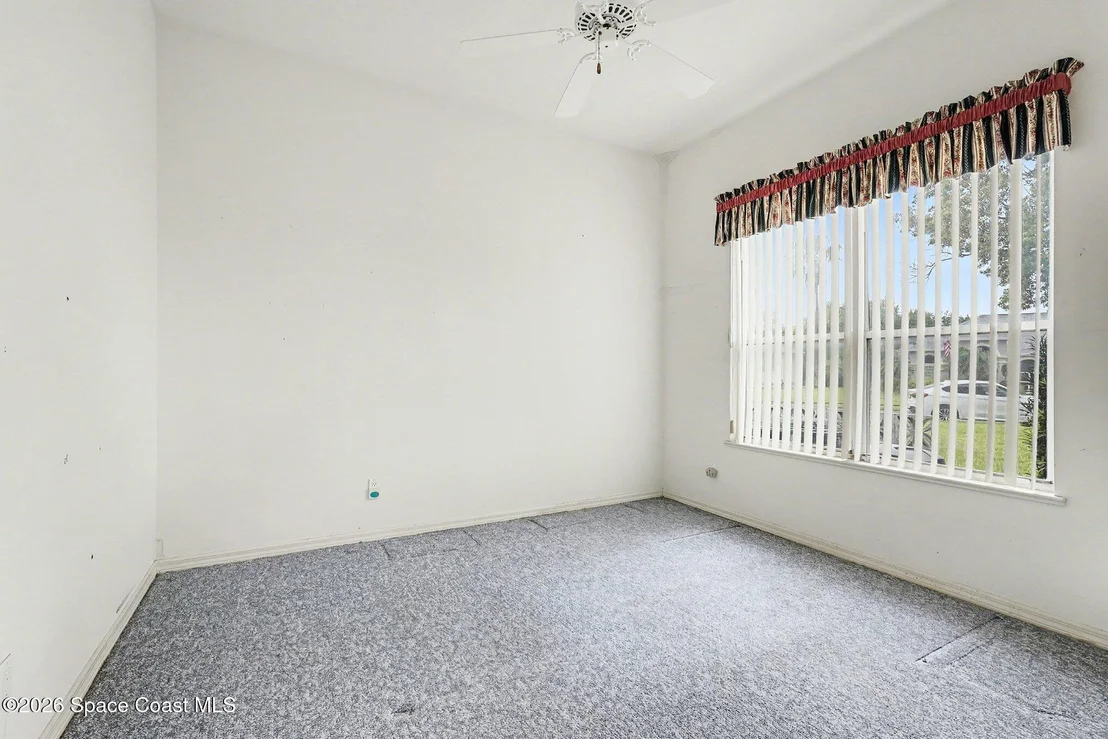 Photo of 981 Victoria Place