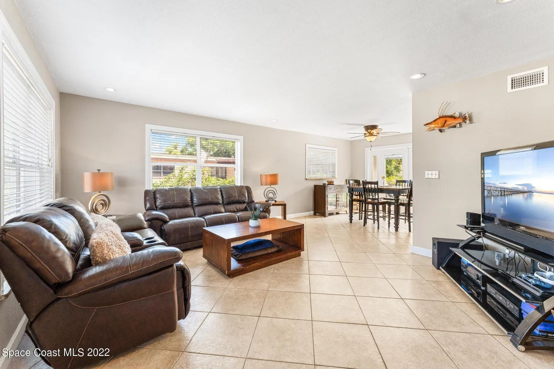 Photo of 49 Knollwood Drive