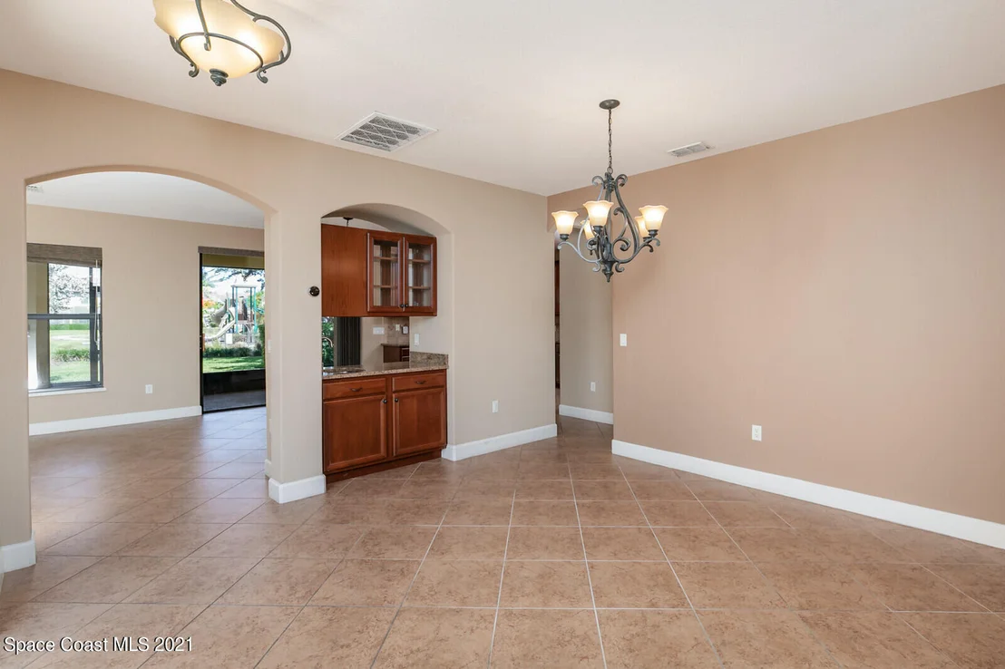 Photo of 709 Monterey Drive