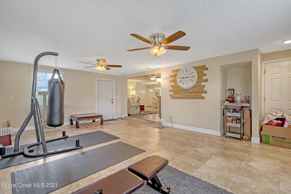 Photo of 772 Bianca Drive NE