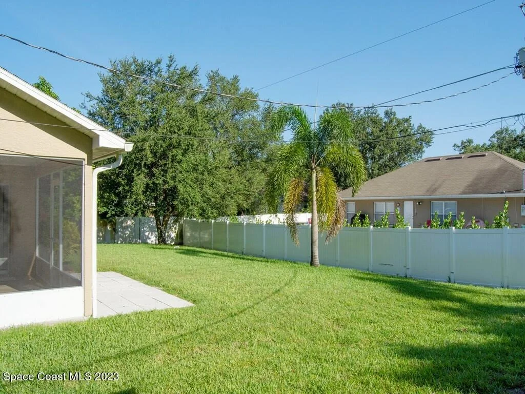 Photo of 682 Vocelle Avenue