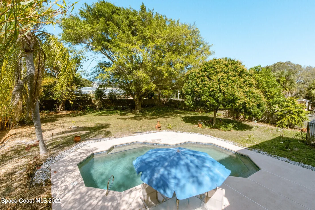Photo of 536 Sunset Boulevard
