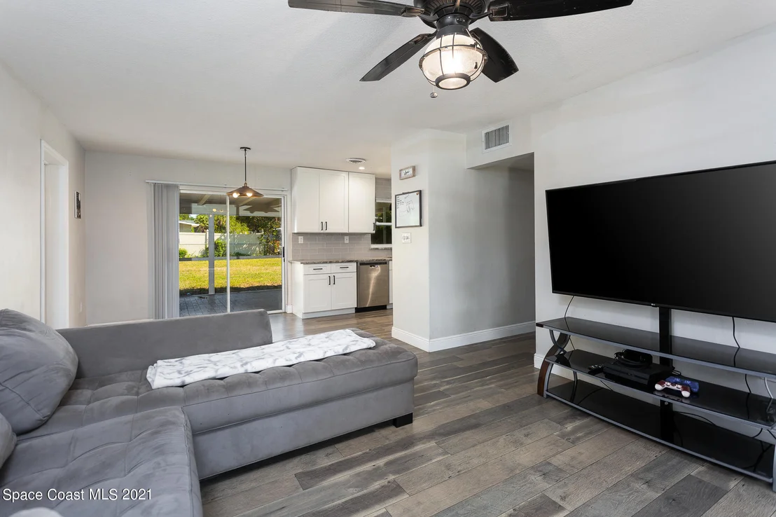 Photo of 114 Bougainvillea Drive