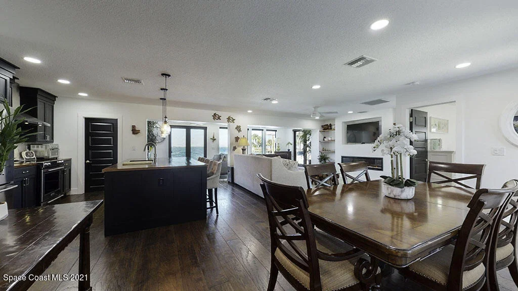 Photo of 424 Dorset Drive
