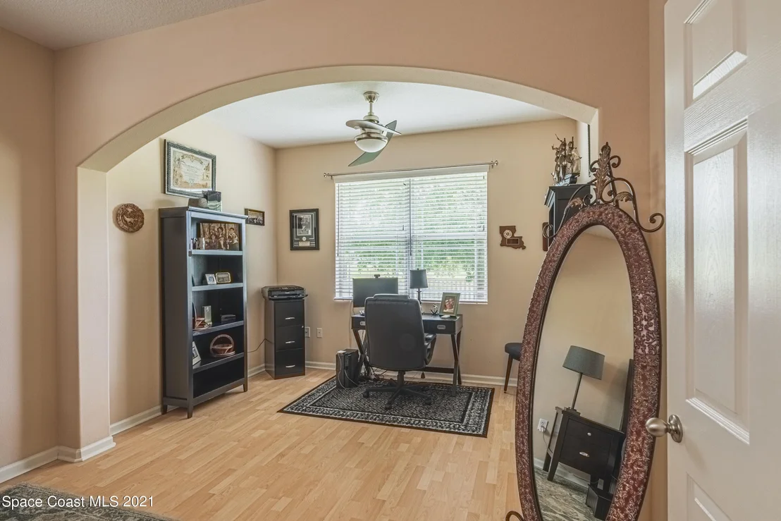 Photo of 324 Abernathy Circle