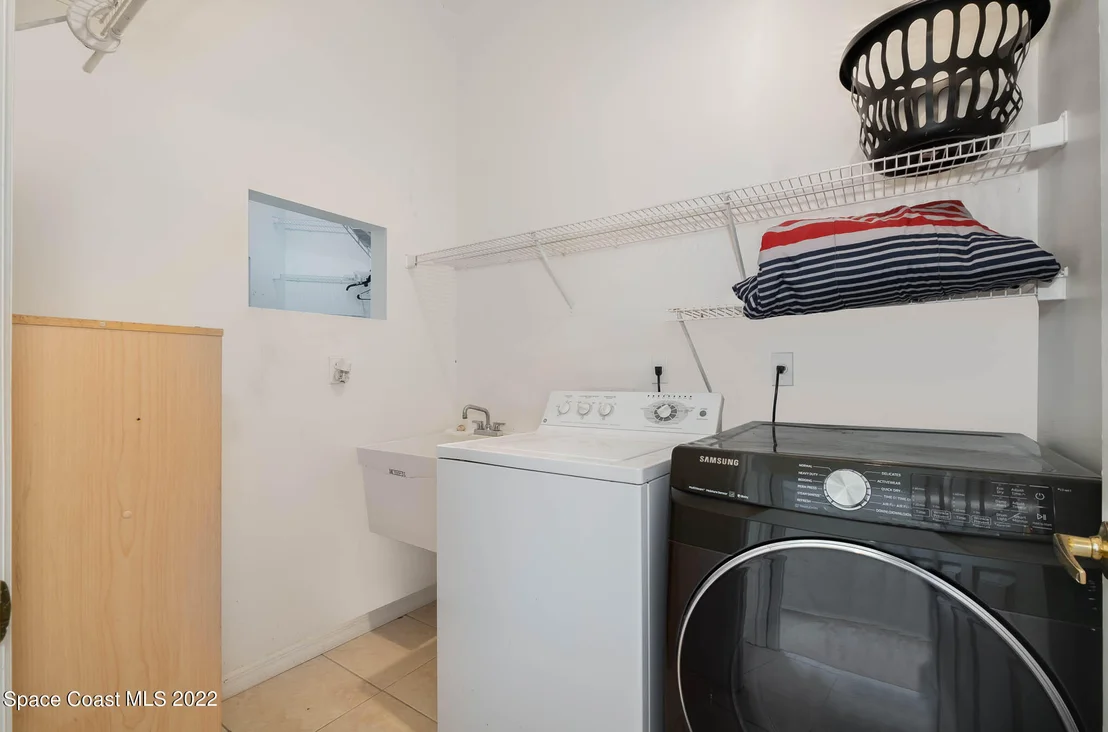 Photo of 2364 Addington Circle