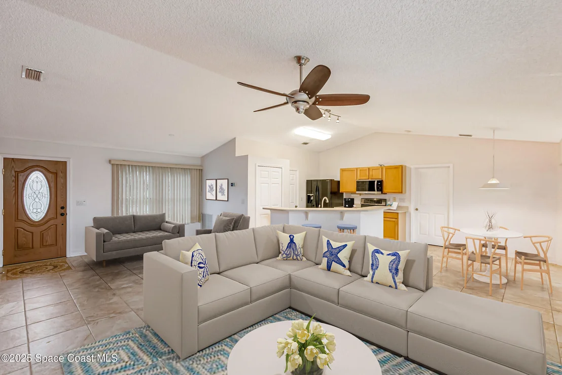 Photo of 973 Del Mar Circle