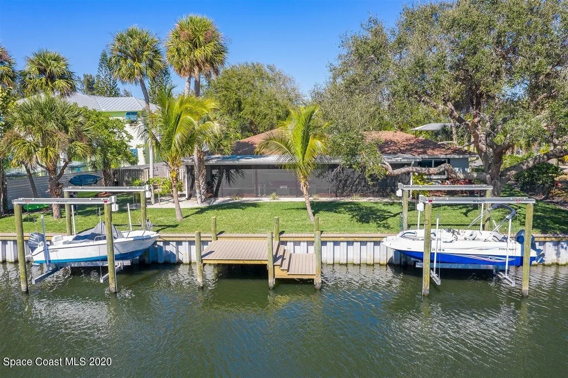 Photo of 393 Nikomas Way