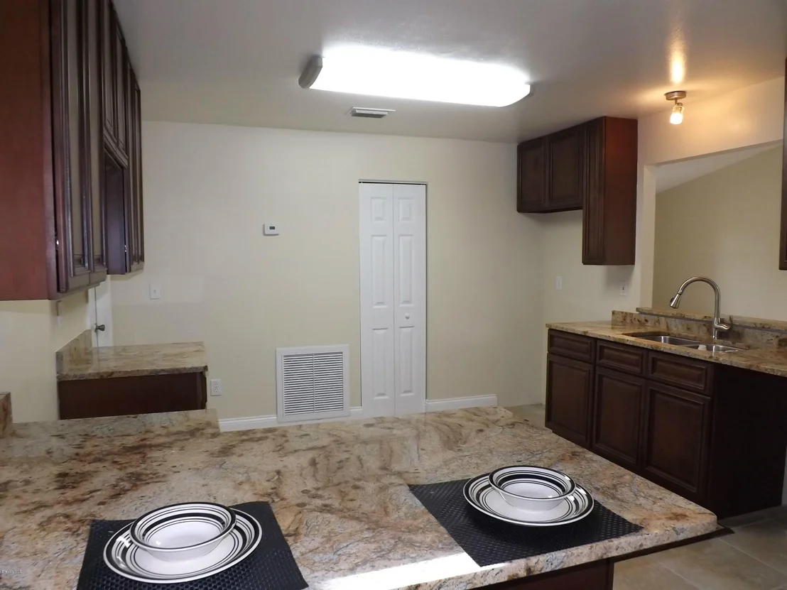 Photo of 6250 Janina Road