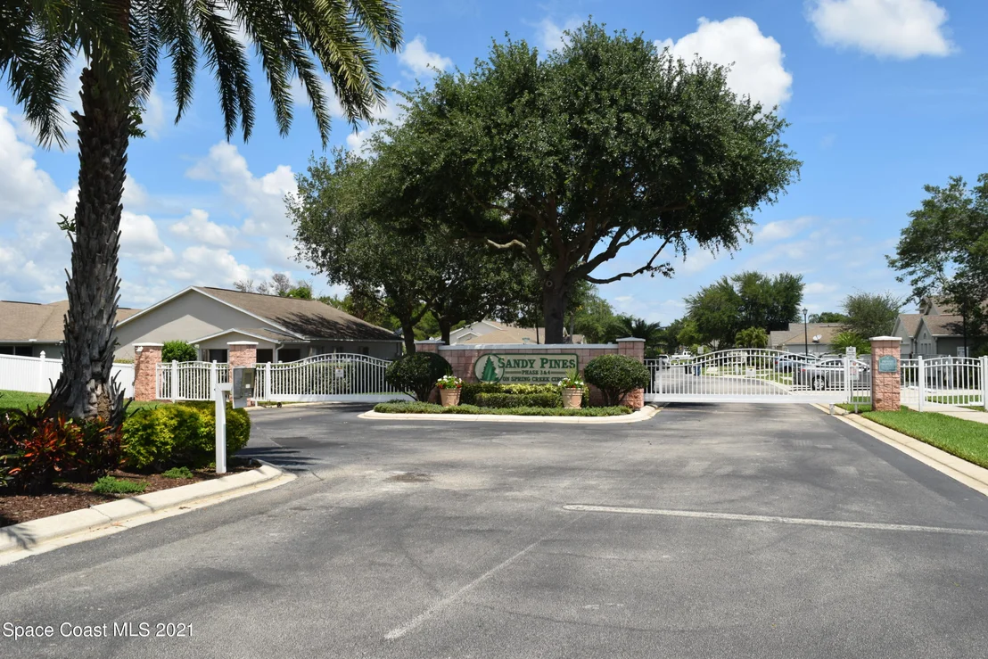 Photo of 2108 Spring Creek Circle NE