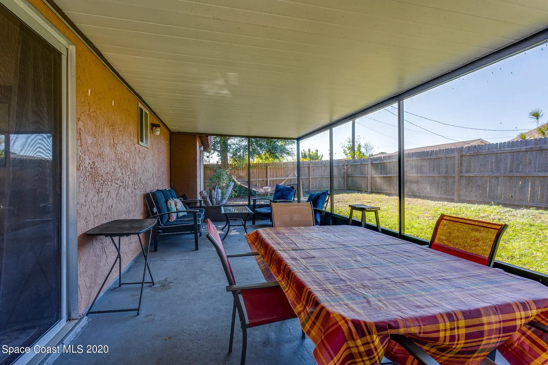 Photo of 220 Manth Avenue