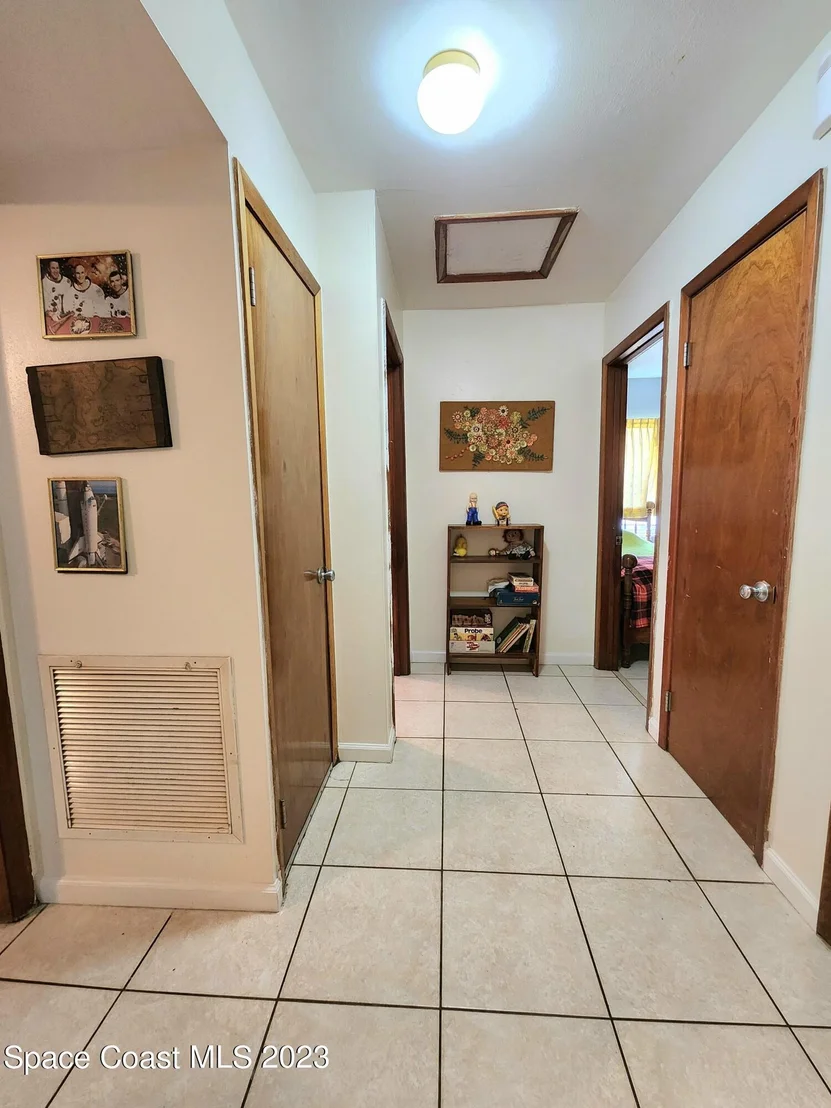 Photo of 1740 Golfview Drive