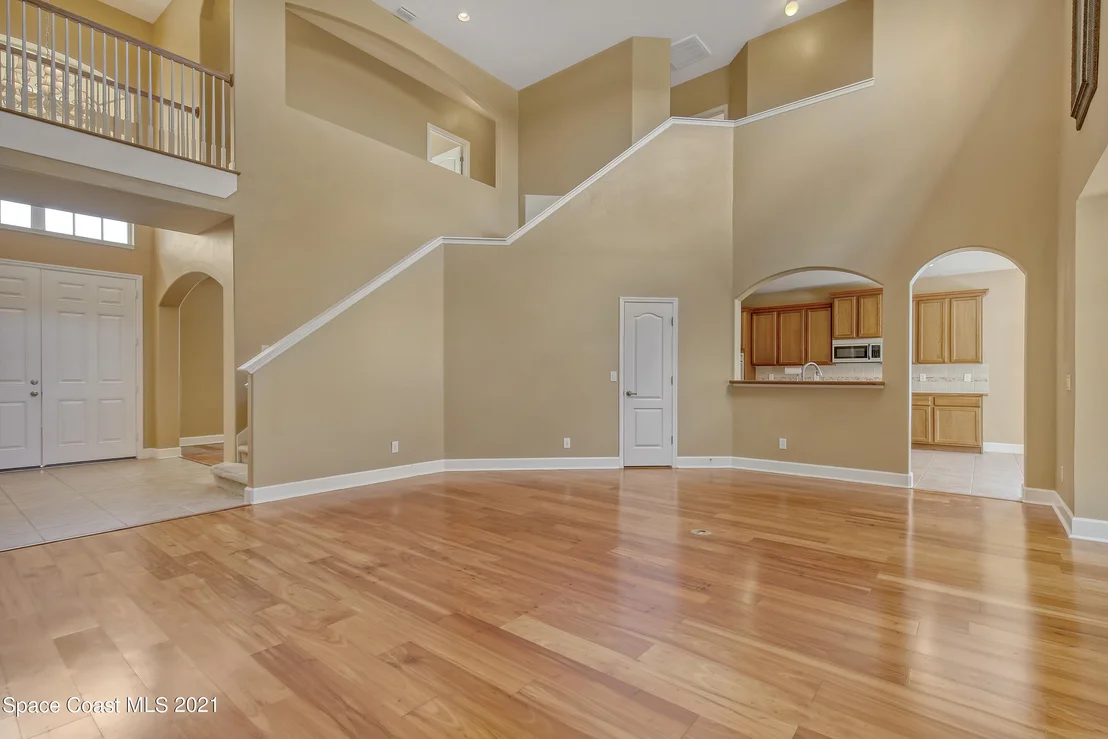 Photo of 3266 Peninsula Circle