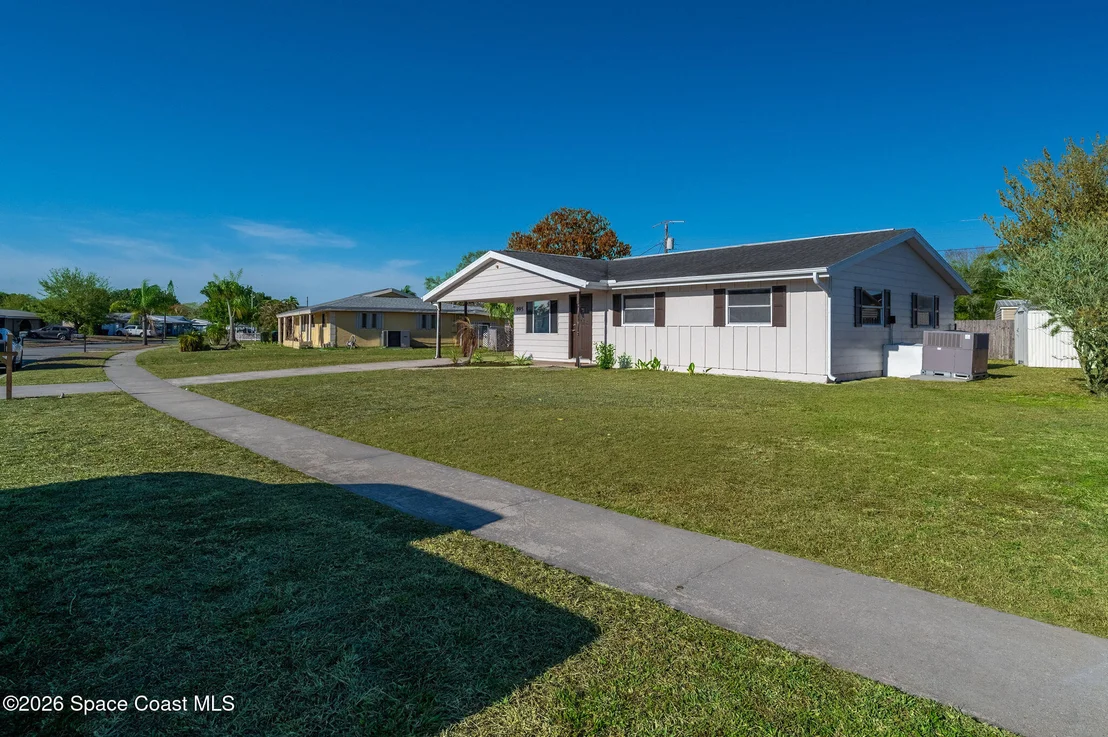 Photo of 995 Eyerly Lane NE