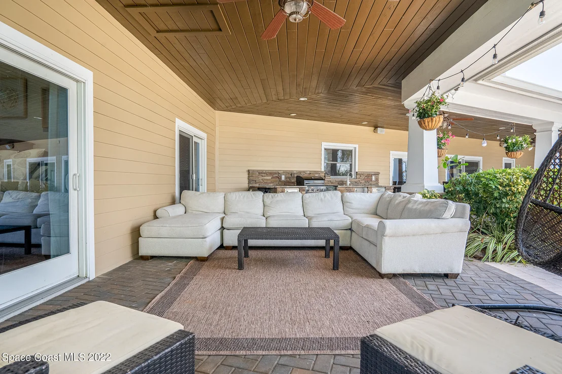 Photo of 437 River View Lane