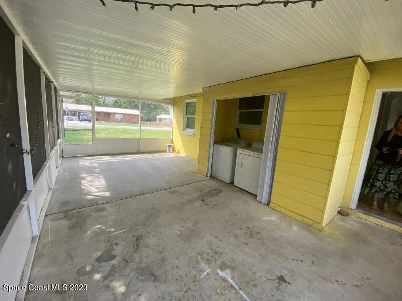 Photo of 10308 Dobell Road