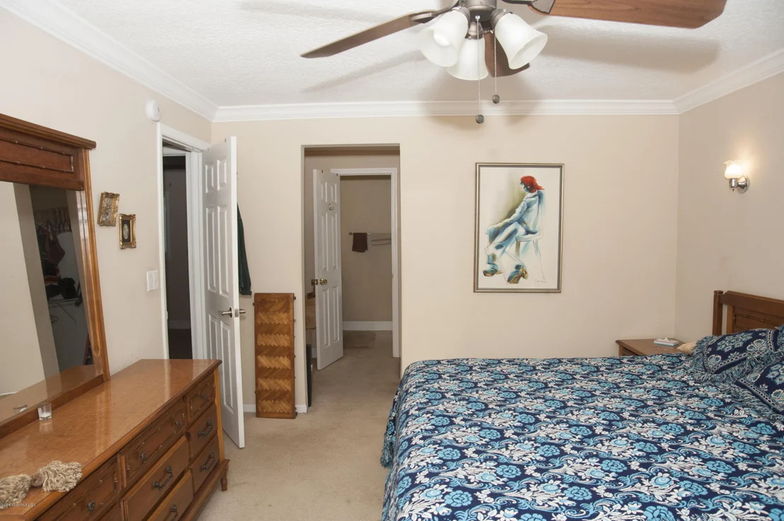 Photo of 300 Bayhead Drive