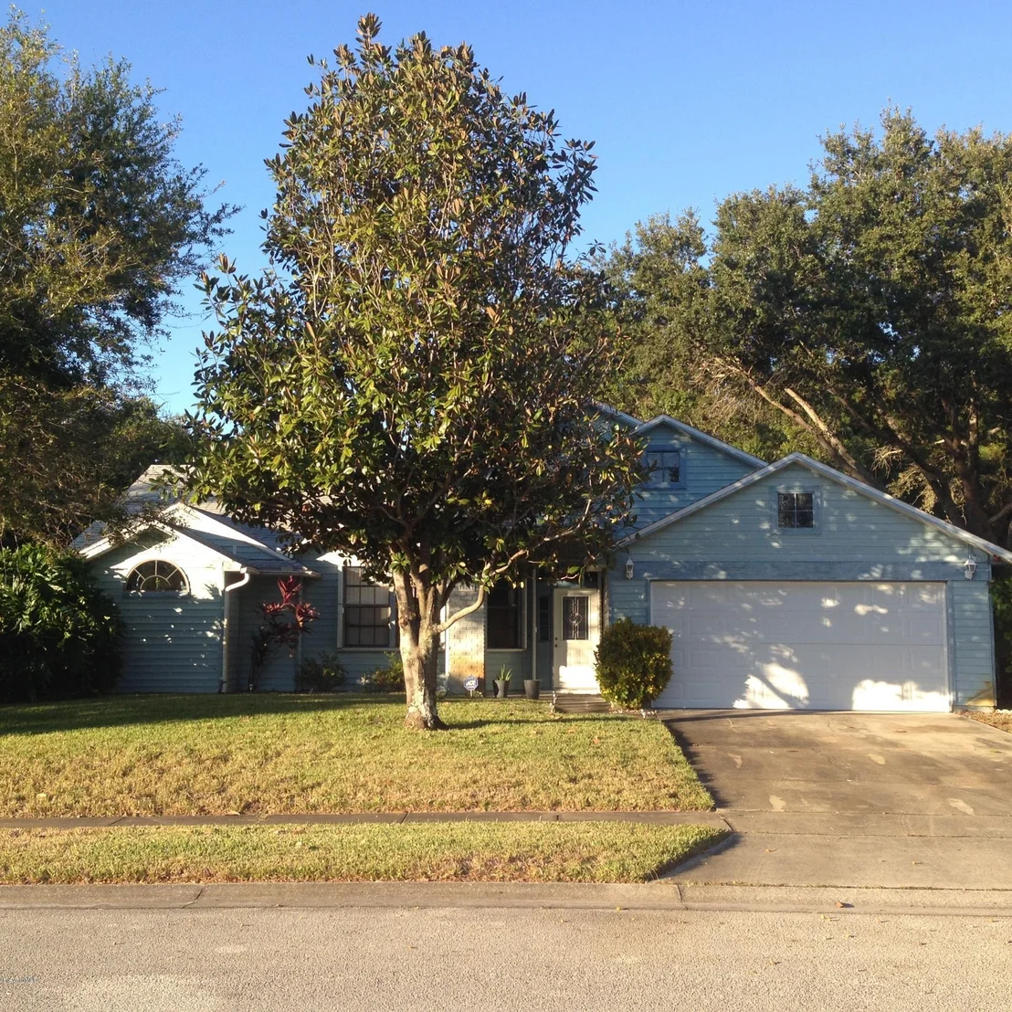Photo of 884 Spirea Drive
