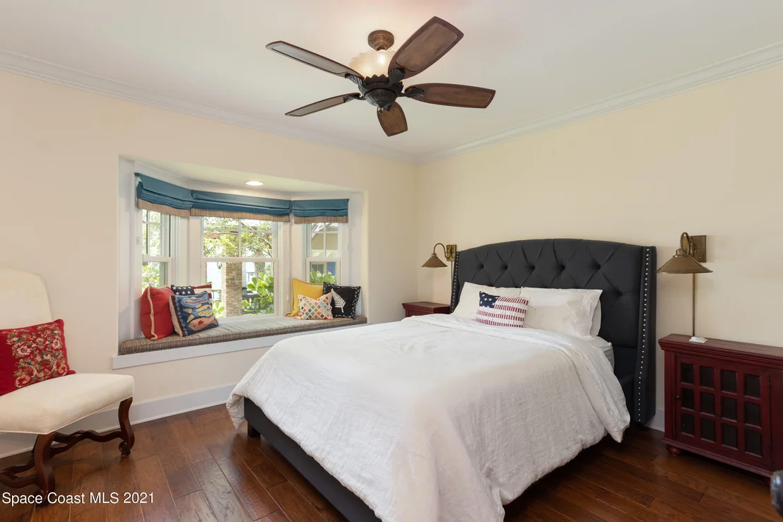 Photo of 857 Indian River Drive