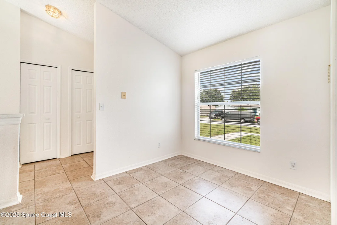 Photo of 11833 Foxglove Drive