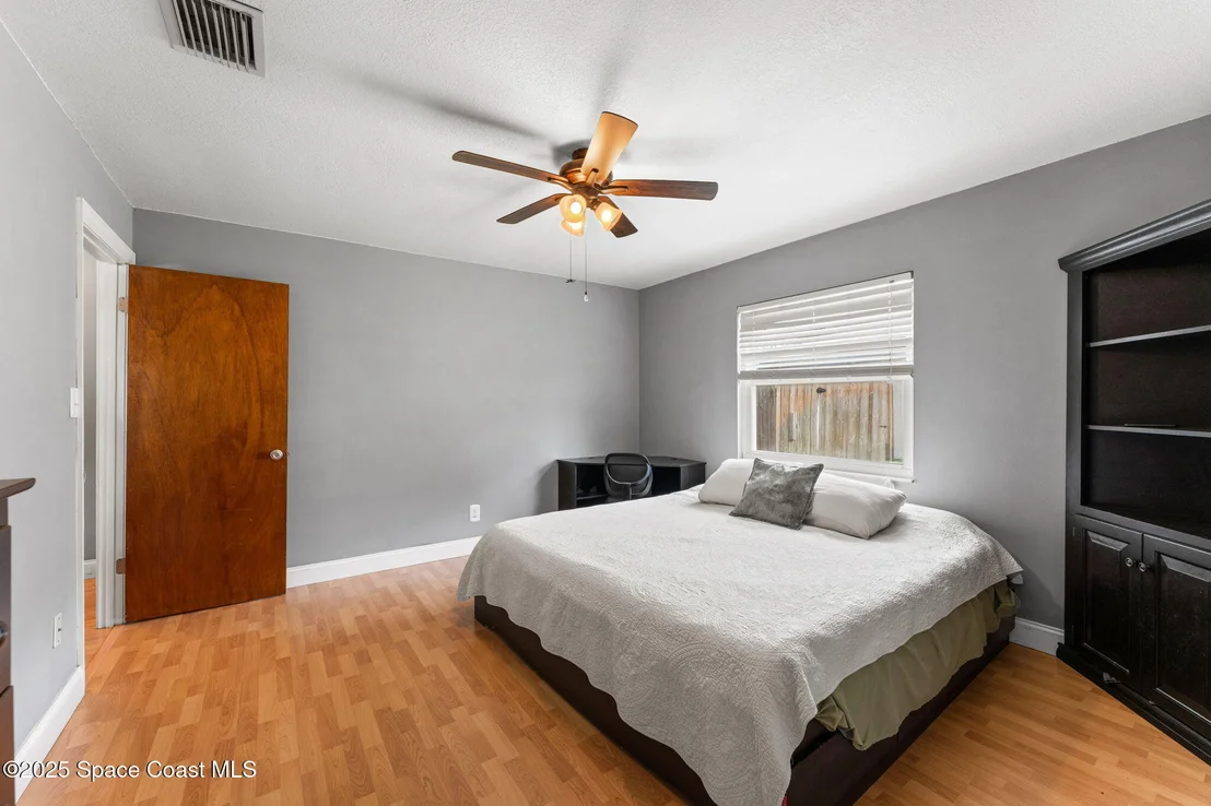 Photo of 2807 Golfview Drive