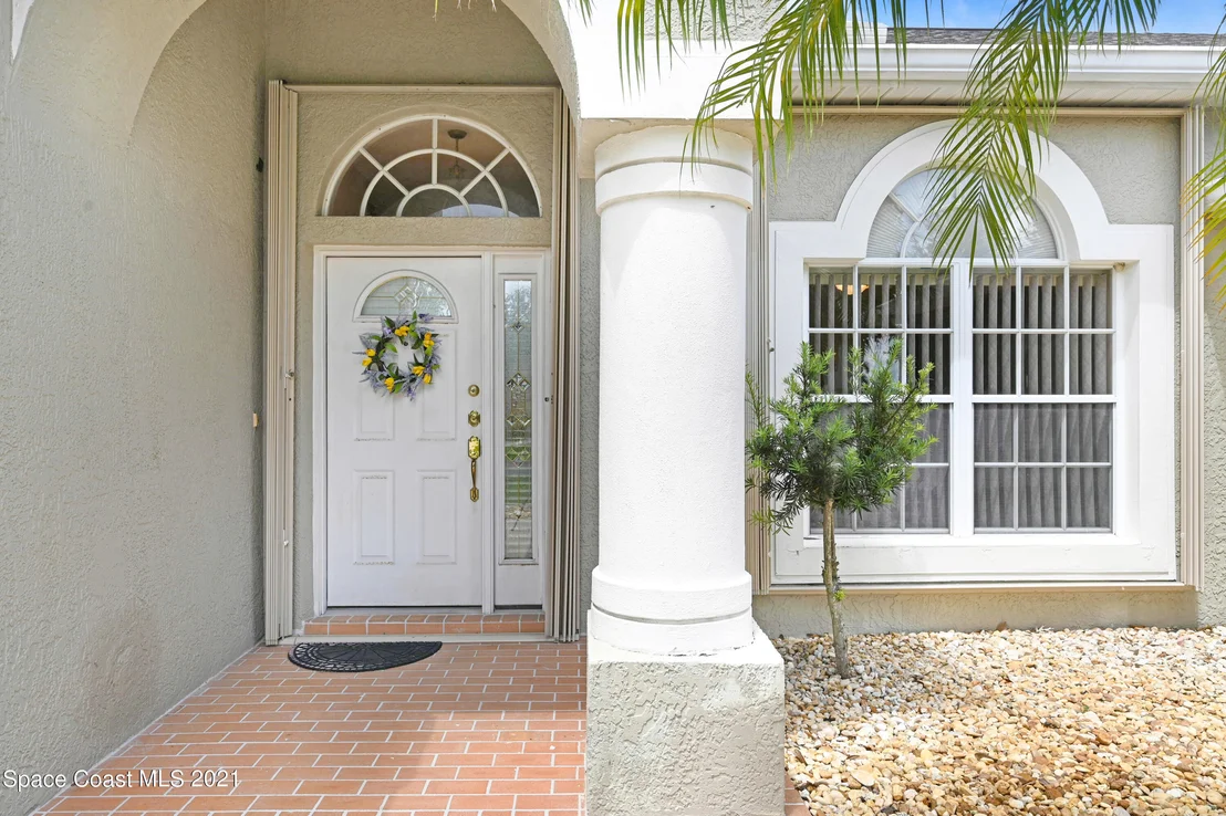 Photo of 5941 Newbury Circle