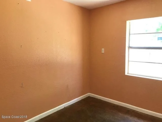 Photo of 2546 Coconut Drive