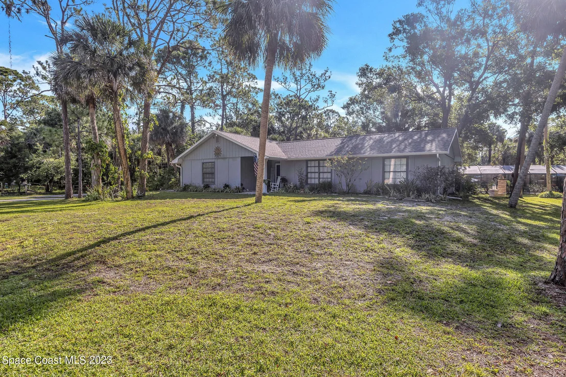 Photo of 2365 Homestead Lane