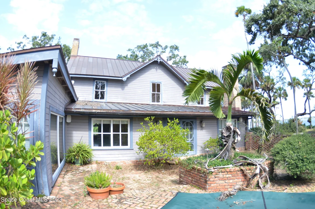Photo of 1451 Rockledge Drive