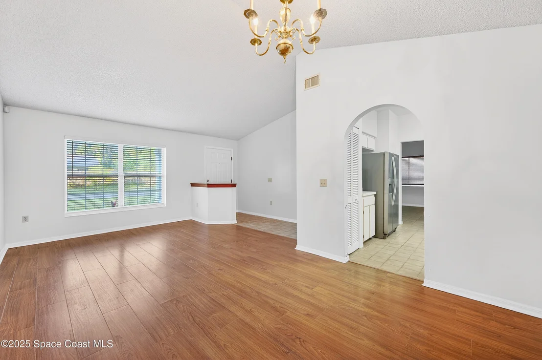 Photo of 4859 Horton Street