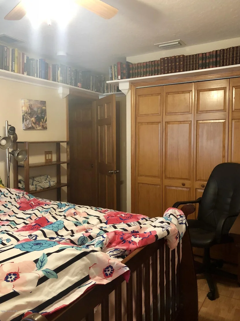 Photo of 730 Bianca Drive NE