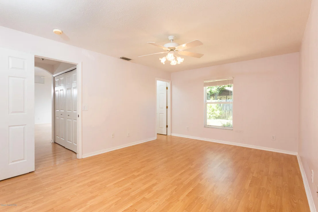 Photo of 826 Laurel Street