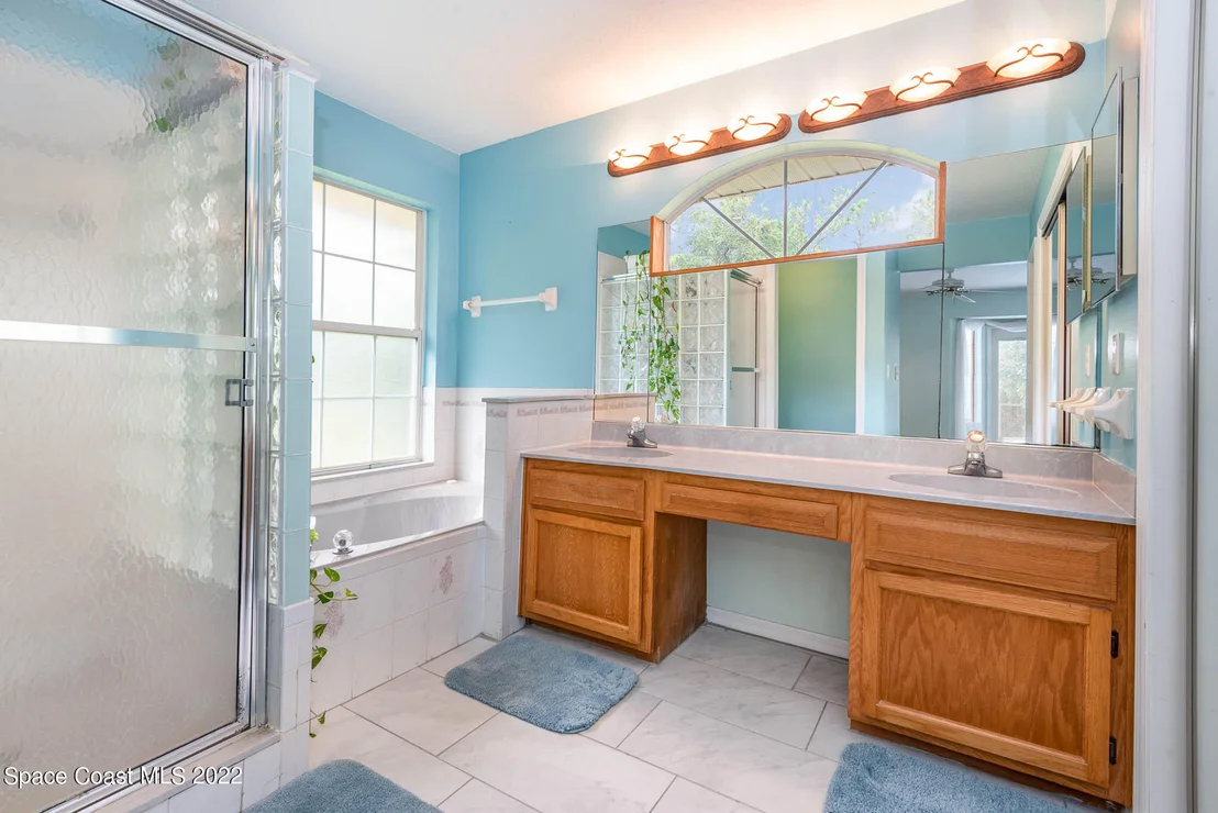 Photo of 3396 Lionel Road
