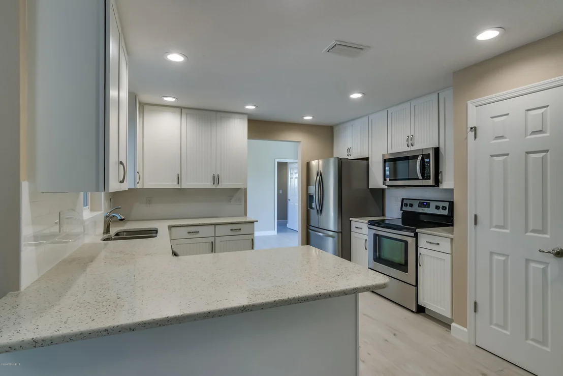 Photo of 360 Lee Avenue